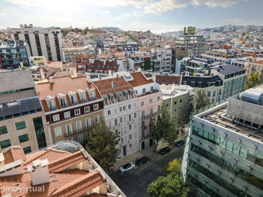 Apartamento T1, com jardim privativo de 34,74m2 e estacionamento po... - Grande imagem: 5/17