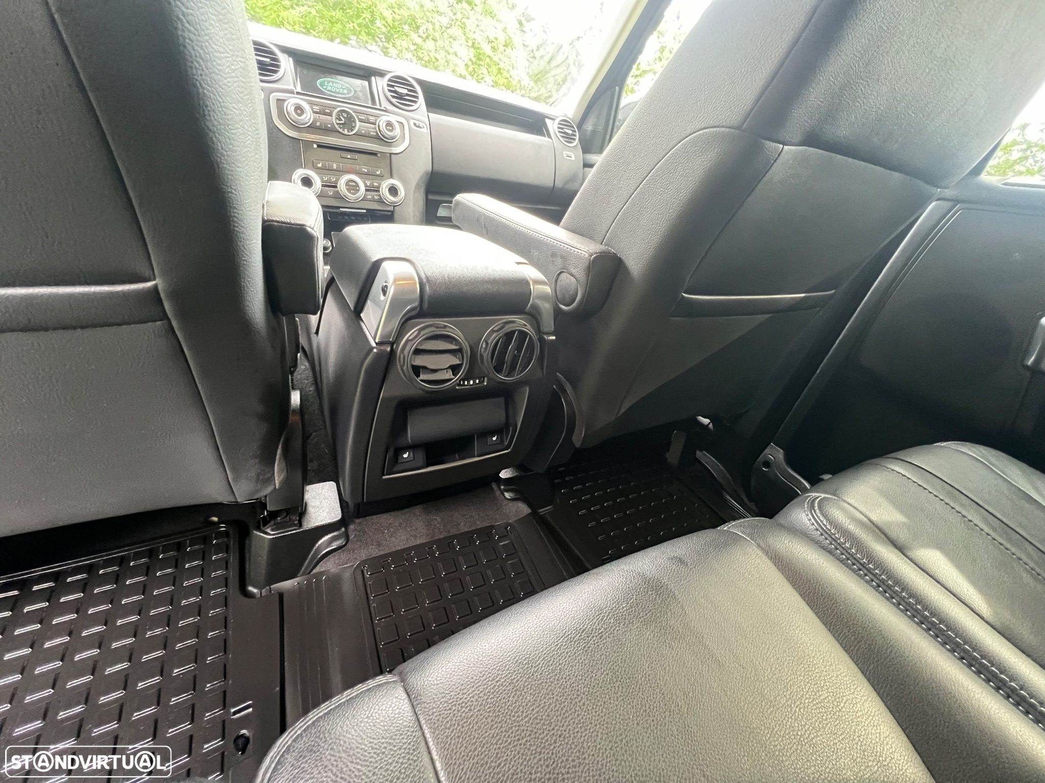 Land Rover Discovery SD V6 HSE - 18