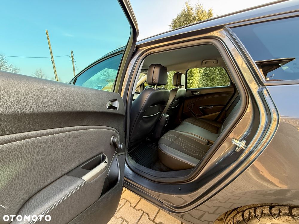 Opel Astra 1.7 CDTI Cosmo - 18