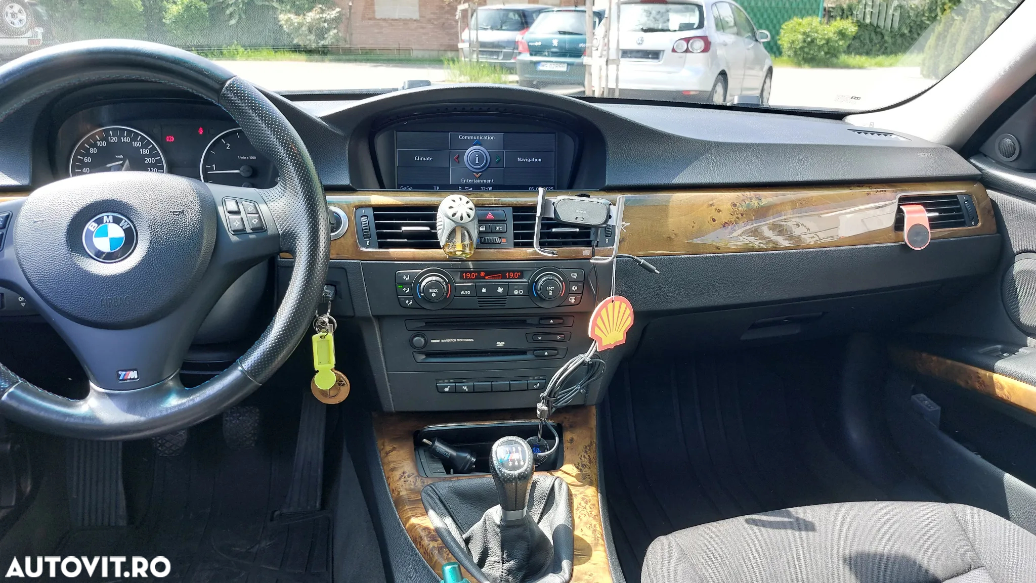 BMW Seria 3 320d Touring - 22