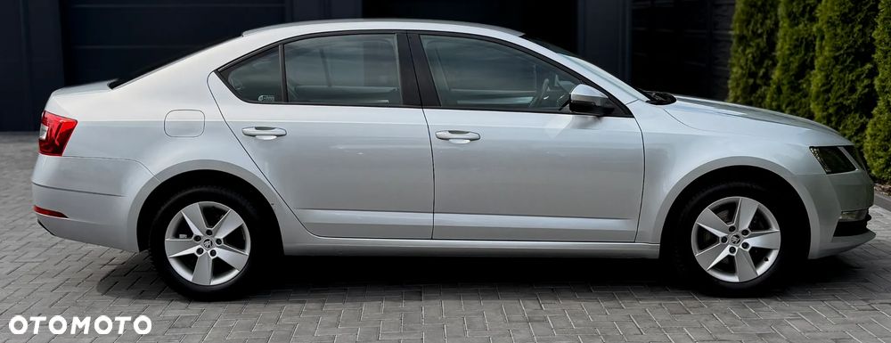 Skoda Octavia 1.4 TSI Ambition - 4