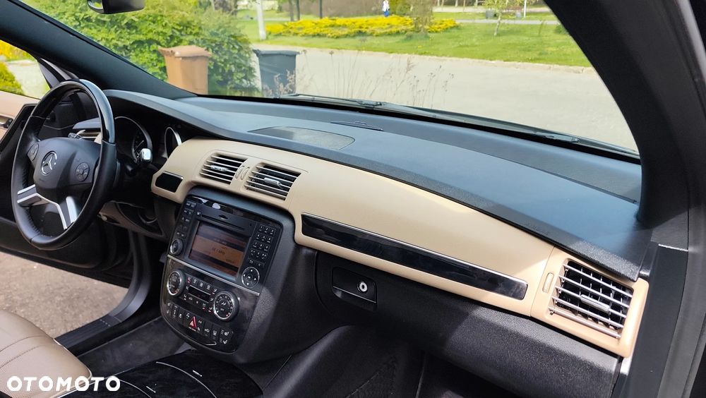 Mercedes-Benz Klasa R 350 4Matic 7G-TRONIC Travel Edition - 8