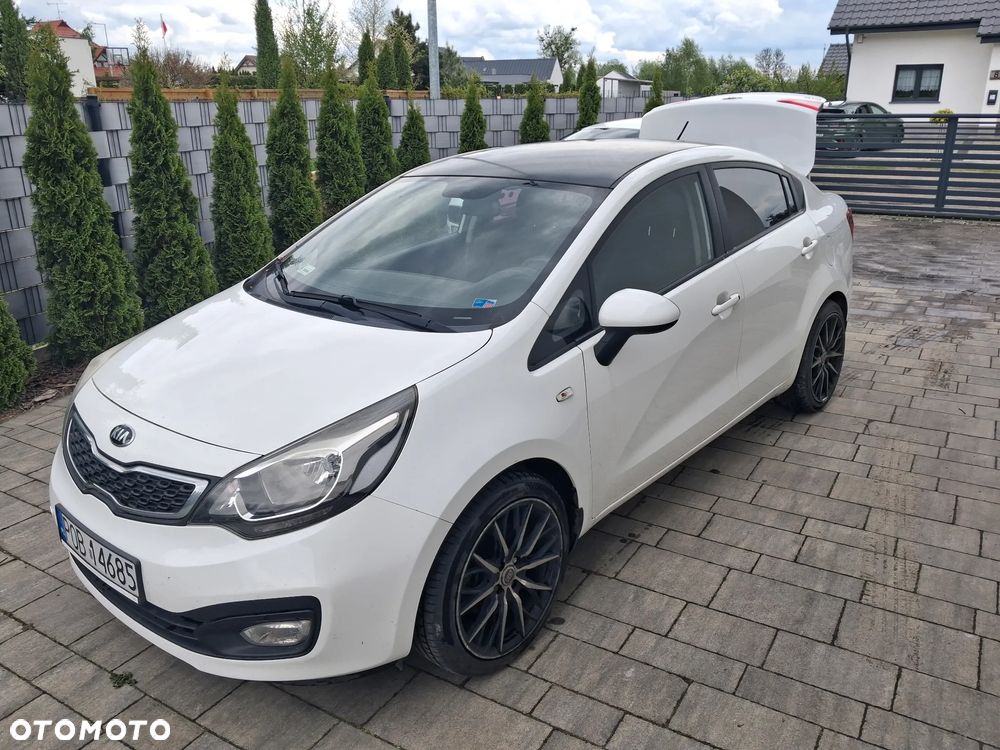 Kia Rio 1.4 L - 2