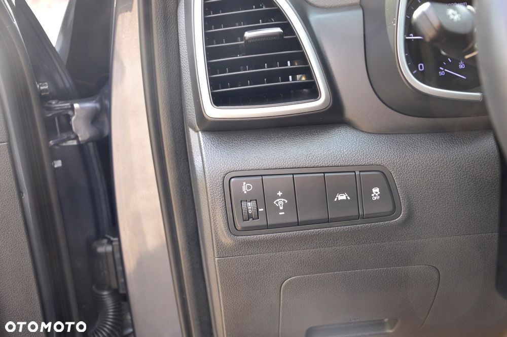 Hyundai Tucson 1.6 CRDi 48V-Hybrid 2WD DCT Select - 32