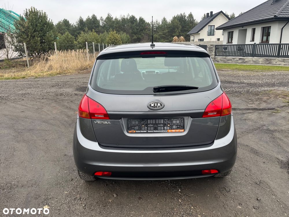 Kia Venga 1.4 CVVT Vision - 11