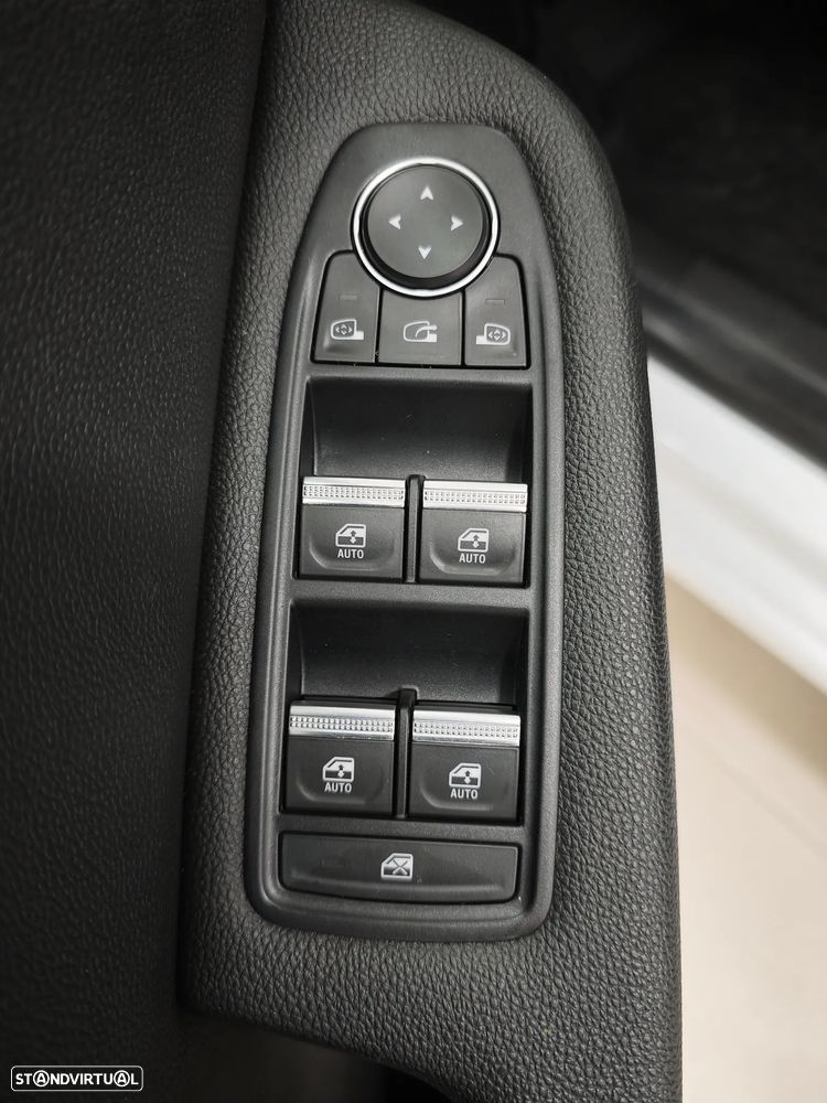 Renault Clio 1.6 E-Tech Intens - 18