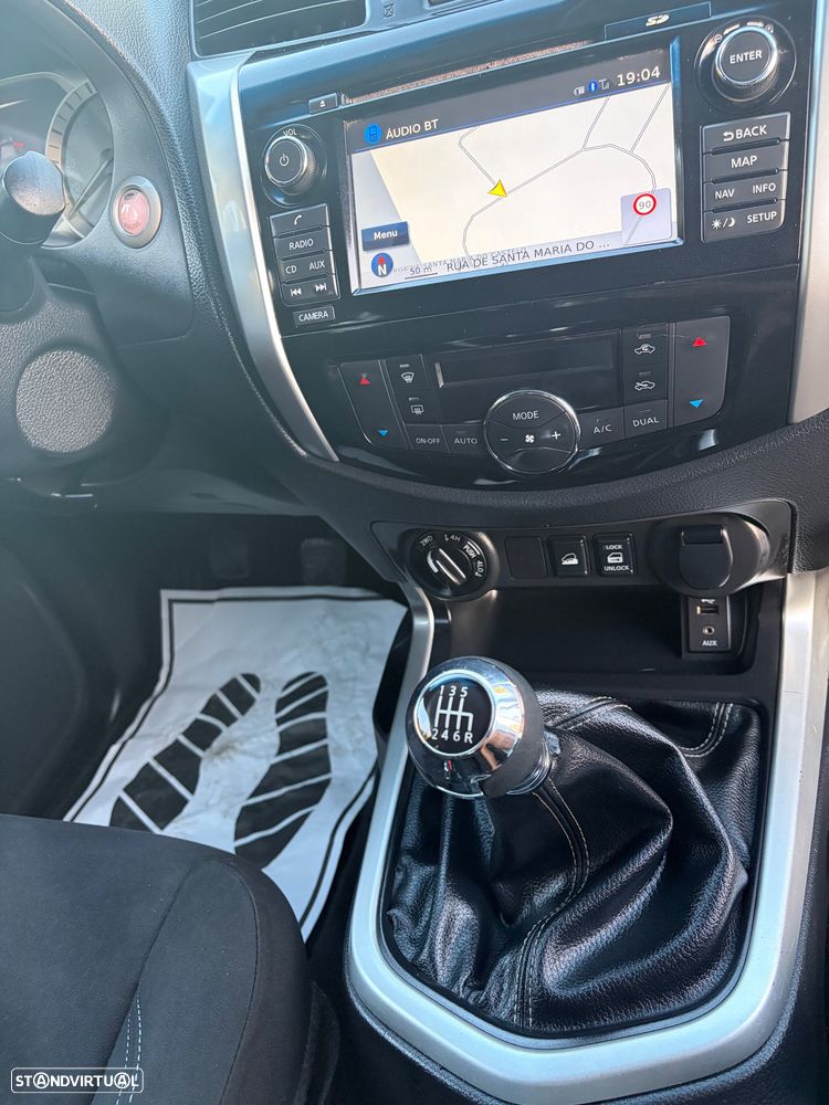 Nissan Navara 2.3 dCi CD 4WD N-Connecta Navi+Barras - 15