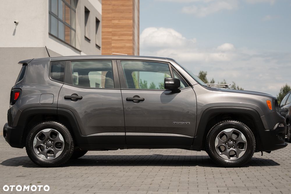 Jeep Renegade 1.6 E-TorQ Sport FWD - 17
