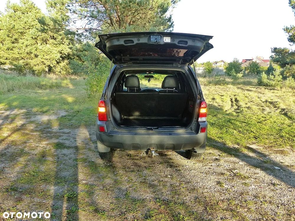 Ford Maverick 2.0 - 9