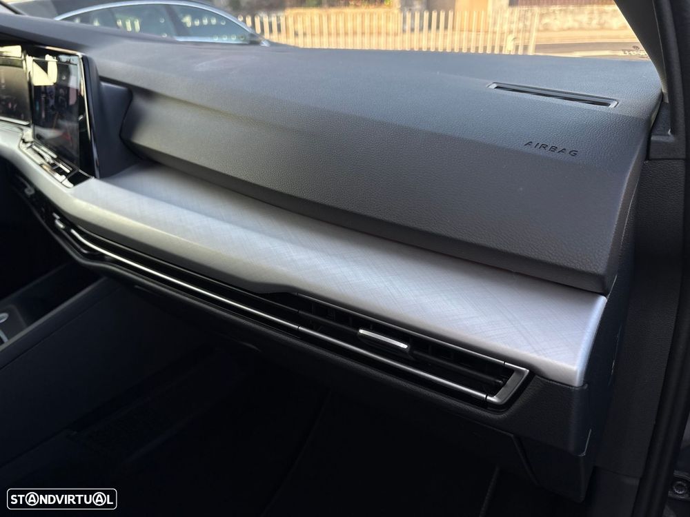 VW Golf Variant 1.0 TSI Life - 21