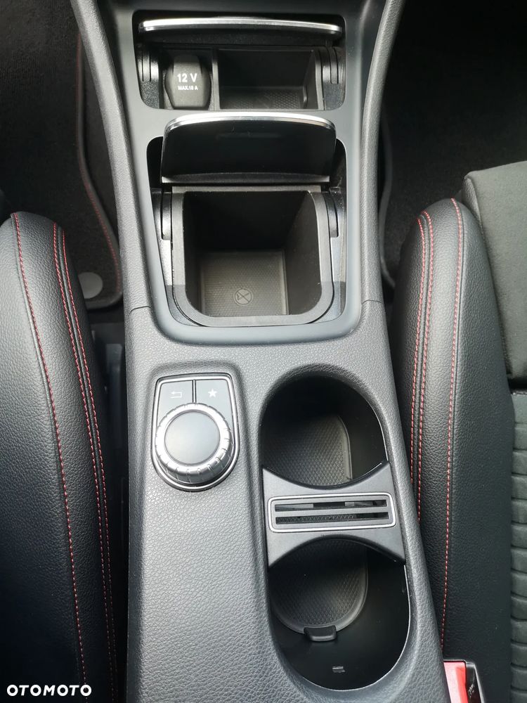 Mercedes-Benz GLA 220 4-Matic AMG Line - 14