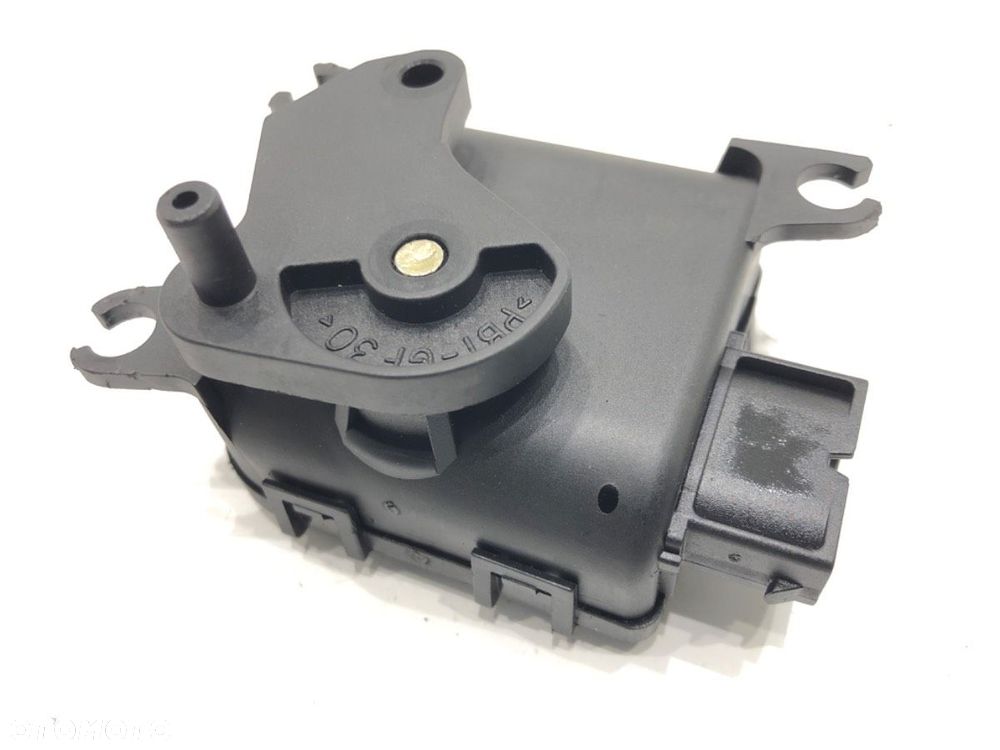 SILNIK NAGRZEWNICY - 144.00 PLN - AUDI A2 (8Z0) 2000 - 2005 1.4 55 kW [75 KM] benzyna 2000 - 2005 - 2