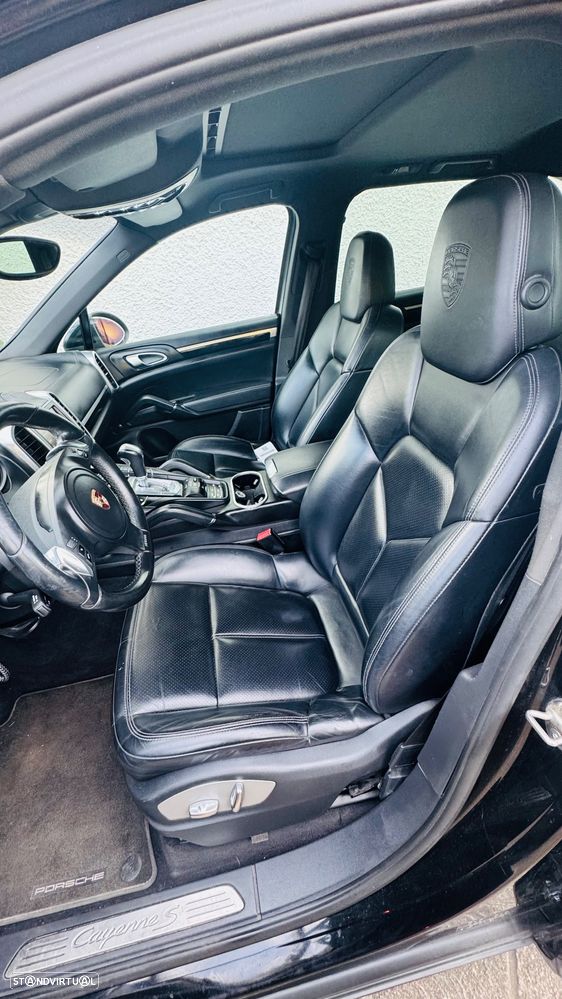 Porsche Cayenne S Hybrid - 4