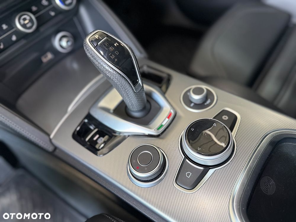 Alfa Romeo Stelvio 2.0 Turbo Veloce Q4 - 20