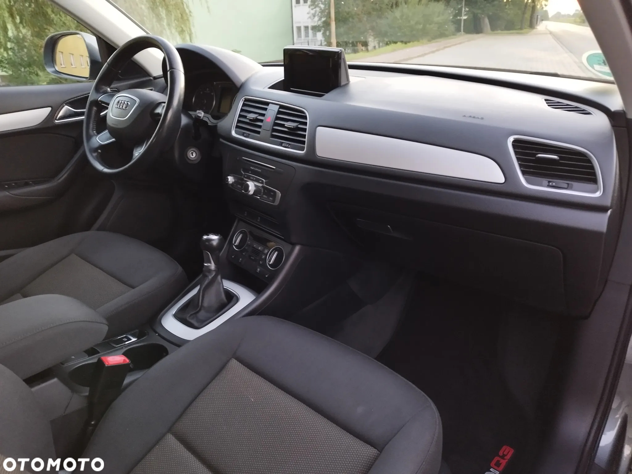 Audi Q3 35 TDI S line - 9