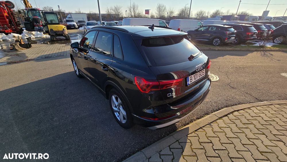 Audi Q3 2.0 40 TFSI S tronic quattro Advanced - 5