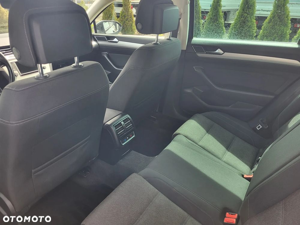 Volkswagen Passat 2.0 TDI (BlueMotion Technology) DSG Comfortline - 6