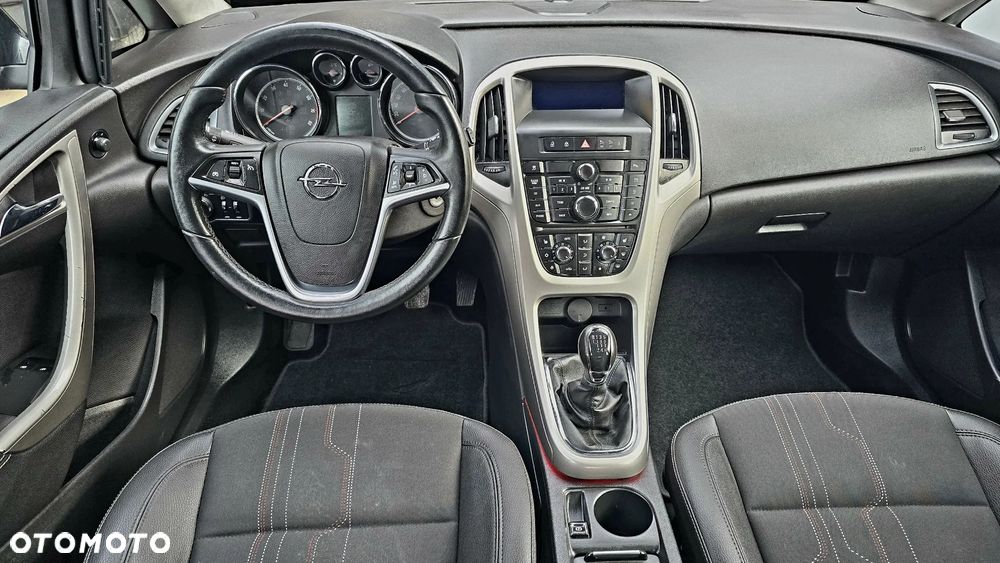 Opel Astra 1.4 Turbo Cosmo - 13