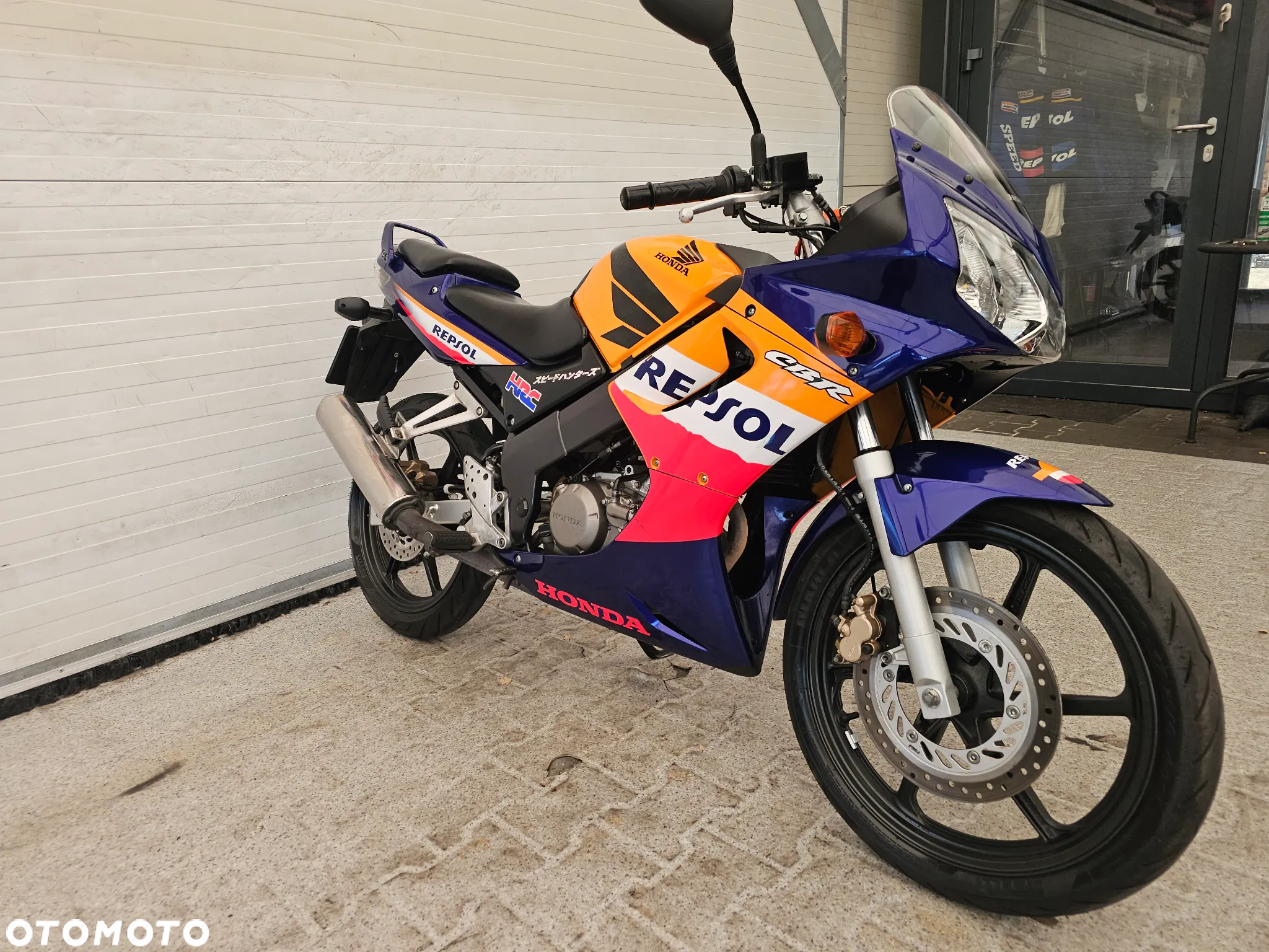 Honda CBR - 12