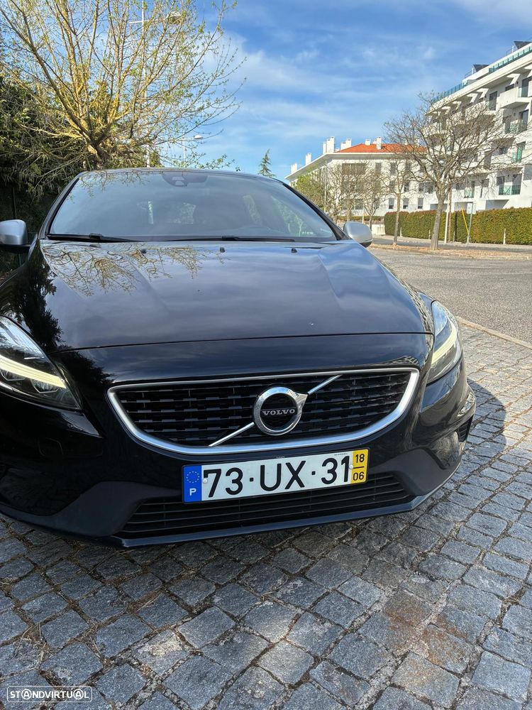 Volvo V40 2.0 D2 R-Design - 1