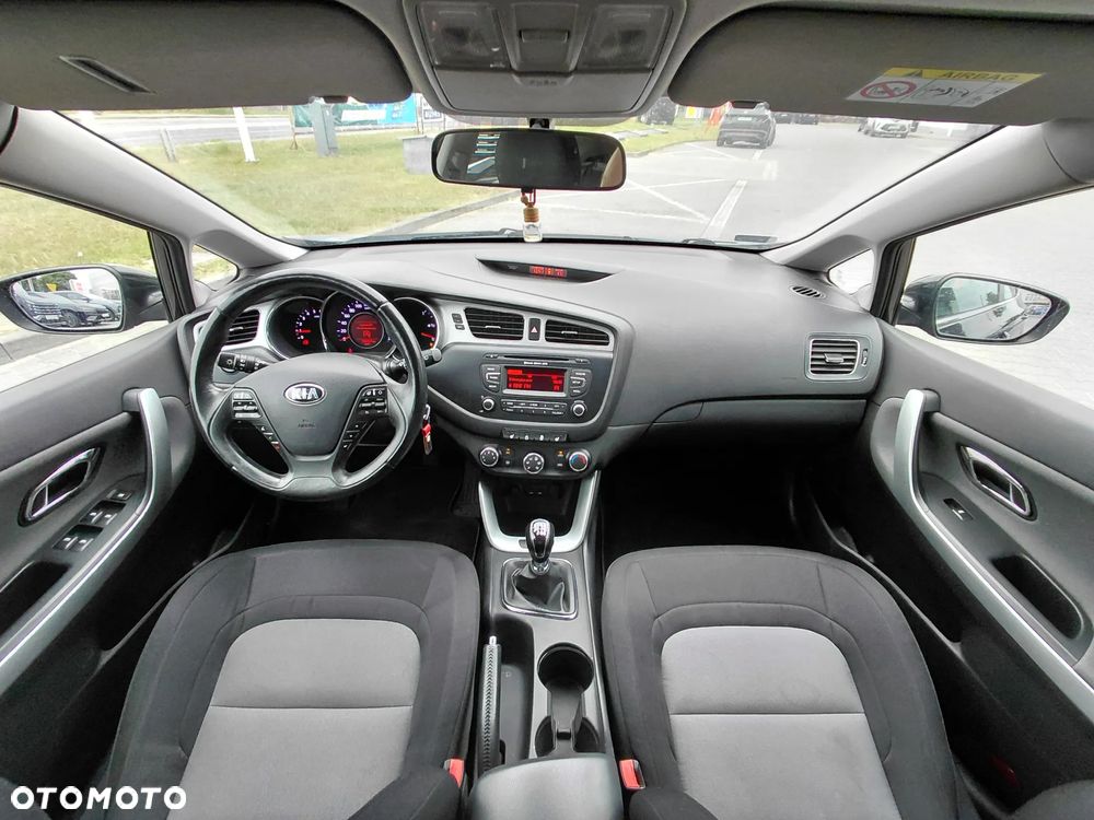 Kia Ceed 1.6 CRDi L - 12