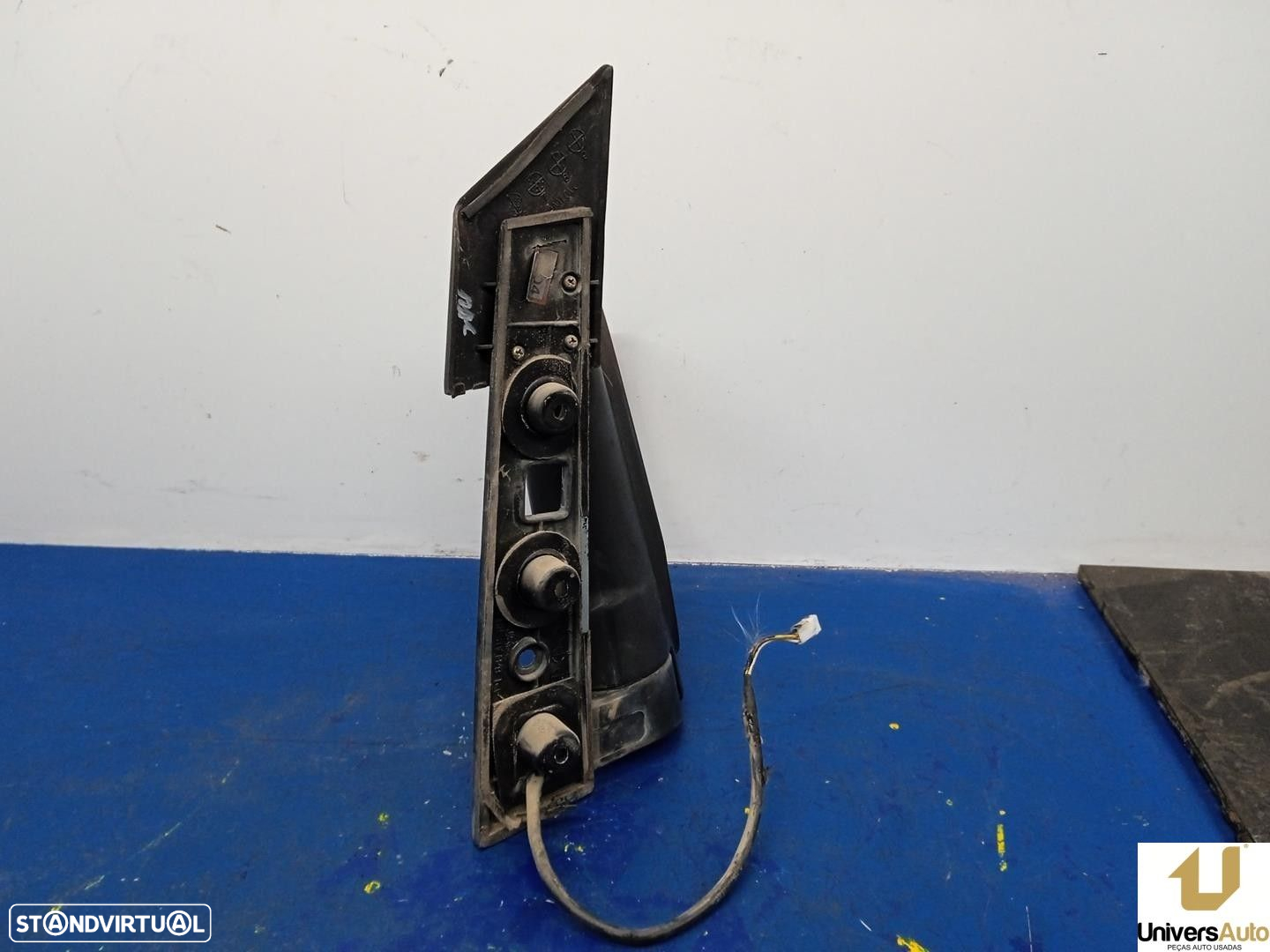 ESPELHO RETROVISOR DIREITO HYUNDAI H100 FURGÃO 1998 -4BF-E - 4