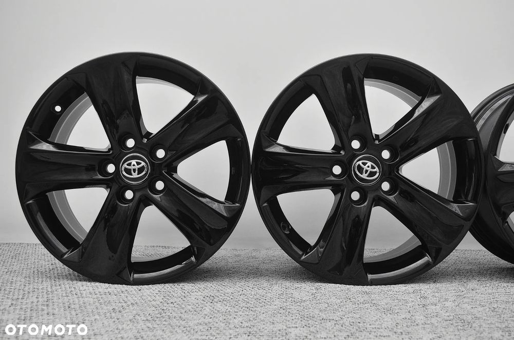 Felgi 7x17 5x114.3 Toyota Corolla Avensis Camry RAV4 C-HR Auris HighLander - 4