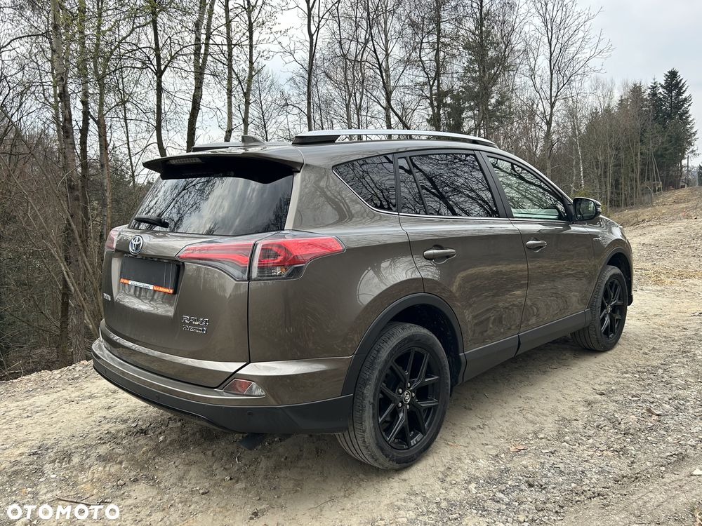 Toyota RAV4 - 4