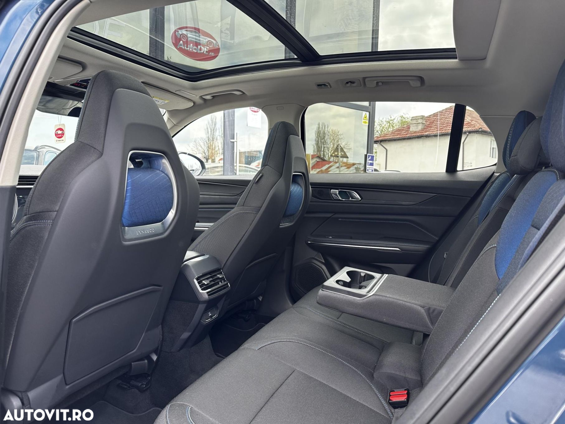 Lynk&Co 01 - 29