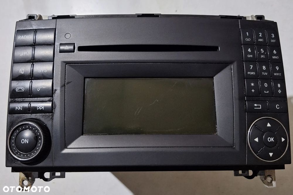 RADIO CD MF2920 / 9068201889 - VOLKSWAGEN CRAFTER -2010 ROK/ EUROPA - 1