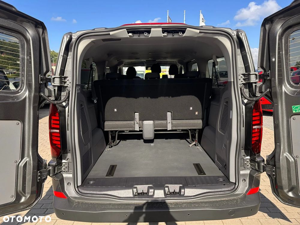 Volkswagen Caravelle 2.0 TDI L2 - 9