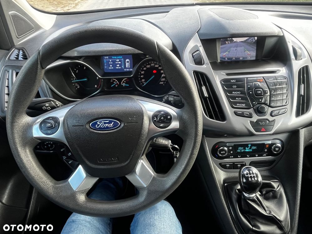 Ford Tourneo Connect Grand - 25