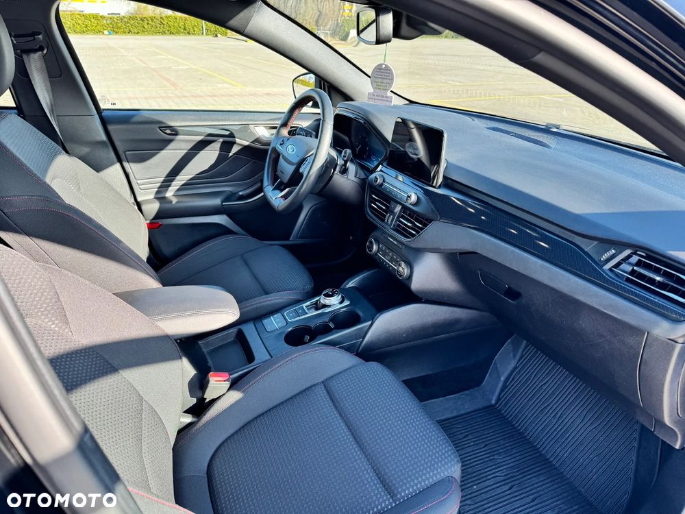 Ford Focus - 11