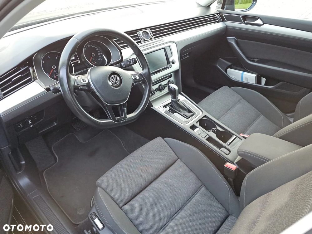 Volkswagen Passat Variant 2.0 TDI DSG (BlueMotion Technology) Comfortline - 14