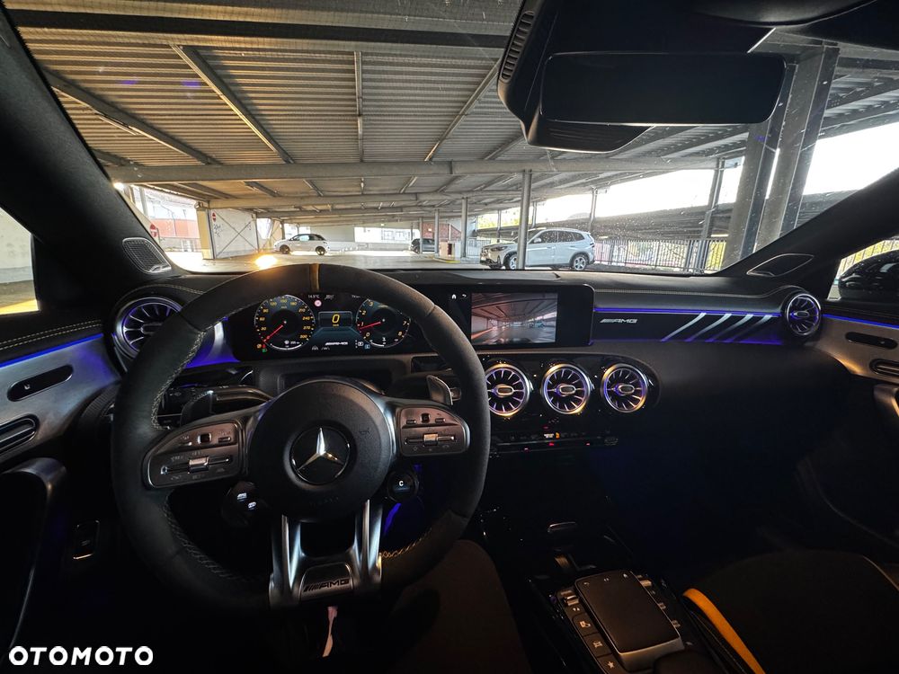 Mercedes-Benz CLA AMG 45 S 4-Matic 8G-DCT - 17