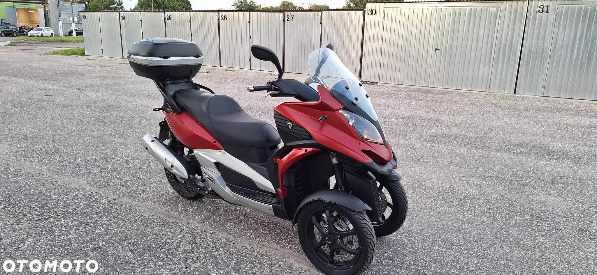 Piaggio MP-3 - 13