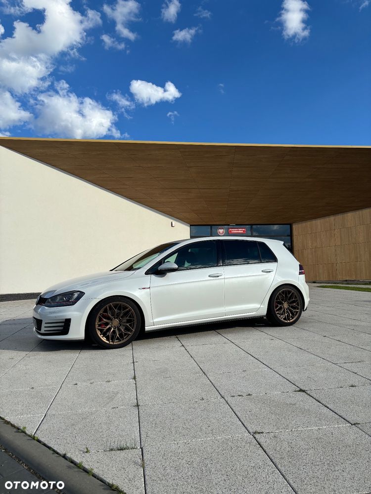 Volkswagen Golf VII 2.0 TSI BMT GTI DSG - 2