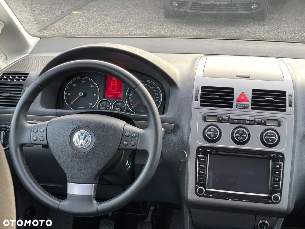 Volkswagen Touran 1.9 TDI DPF Freestyle - 23