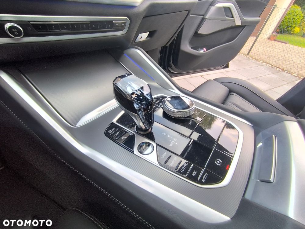 BMW X6 - 25