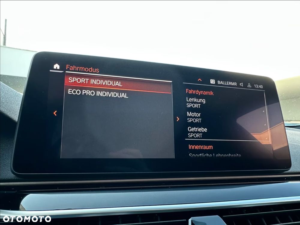 BMW Seria 5 540i xDrive - 31