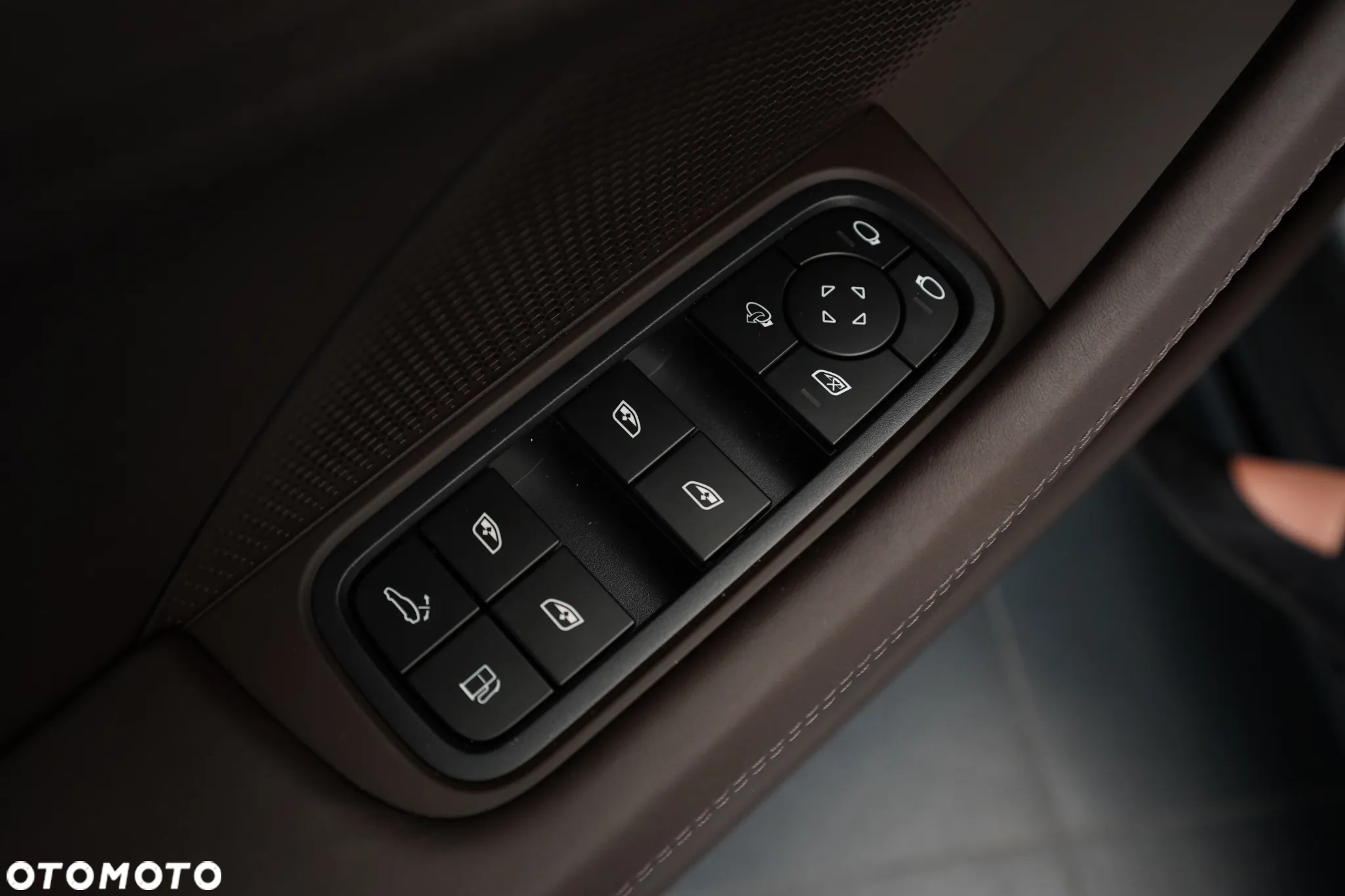 Porsche Panamera 4S E-Hybrid - 18
