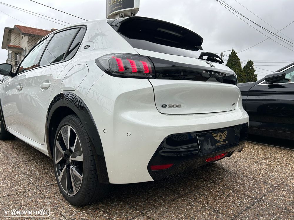 Peugeot e-208 50 kWh GT Pack - 13