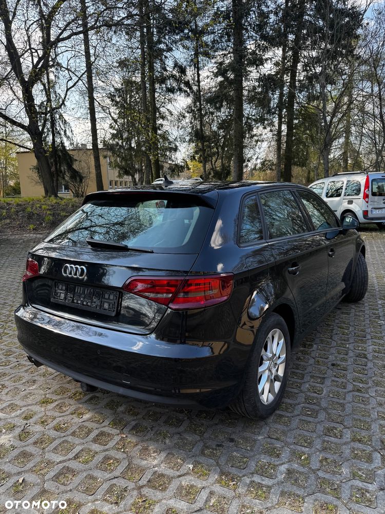 Audi A3 Sportback 1.4 TFSI S tronic Ambiente - 11