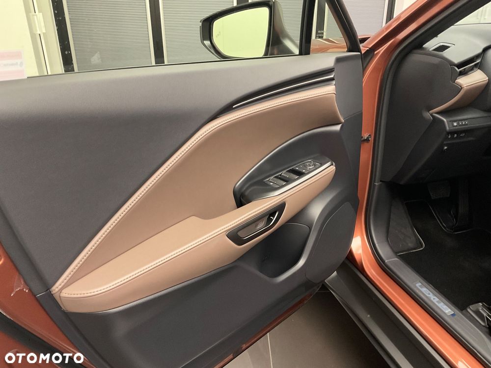 Lexus LBX 1.5 Hybrid - 5