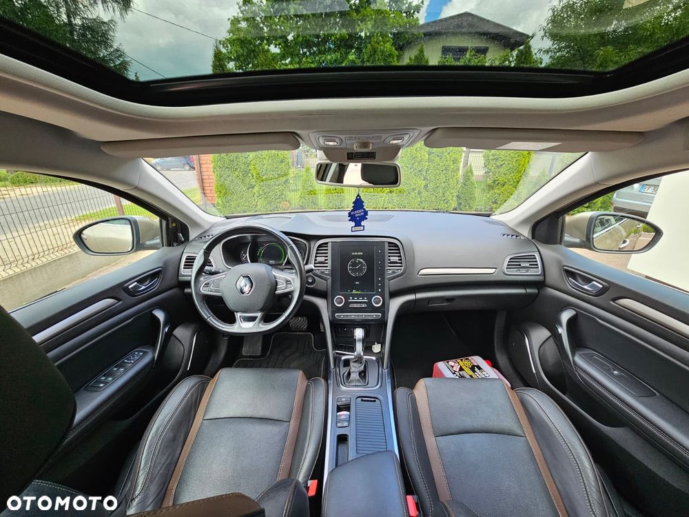 Renault Megane ENERGY TCe 165 EDC BOSE EDITION - 17