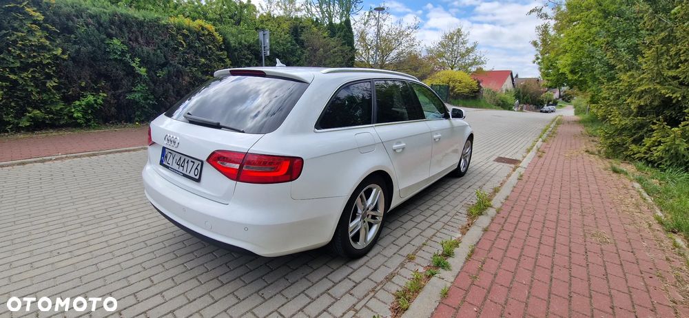 Audi A4 Avant 2.0 TDI DPF multitronic Attraction - 11