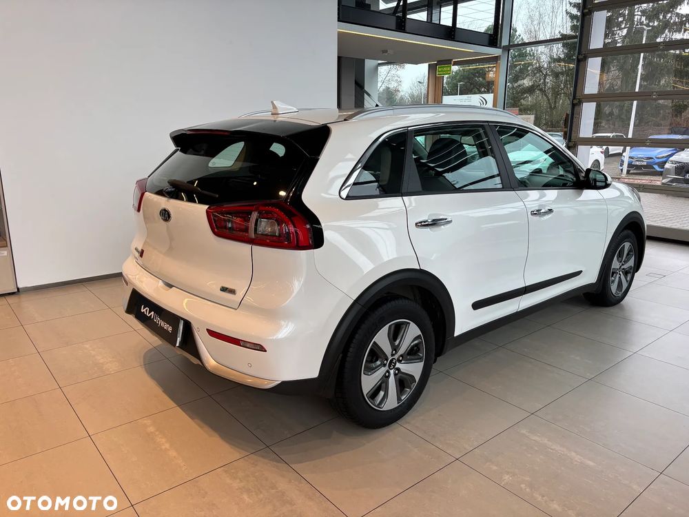 Kia Niro 1.6 GDI Hybrid L - 6