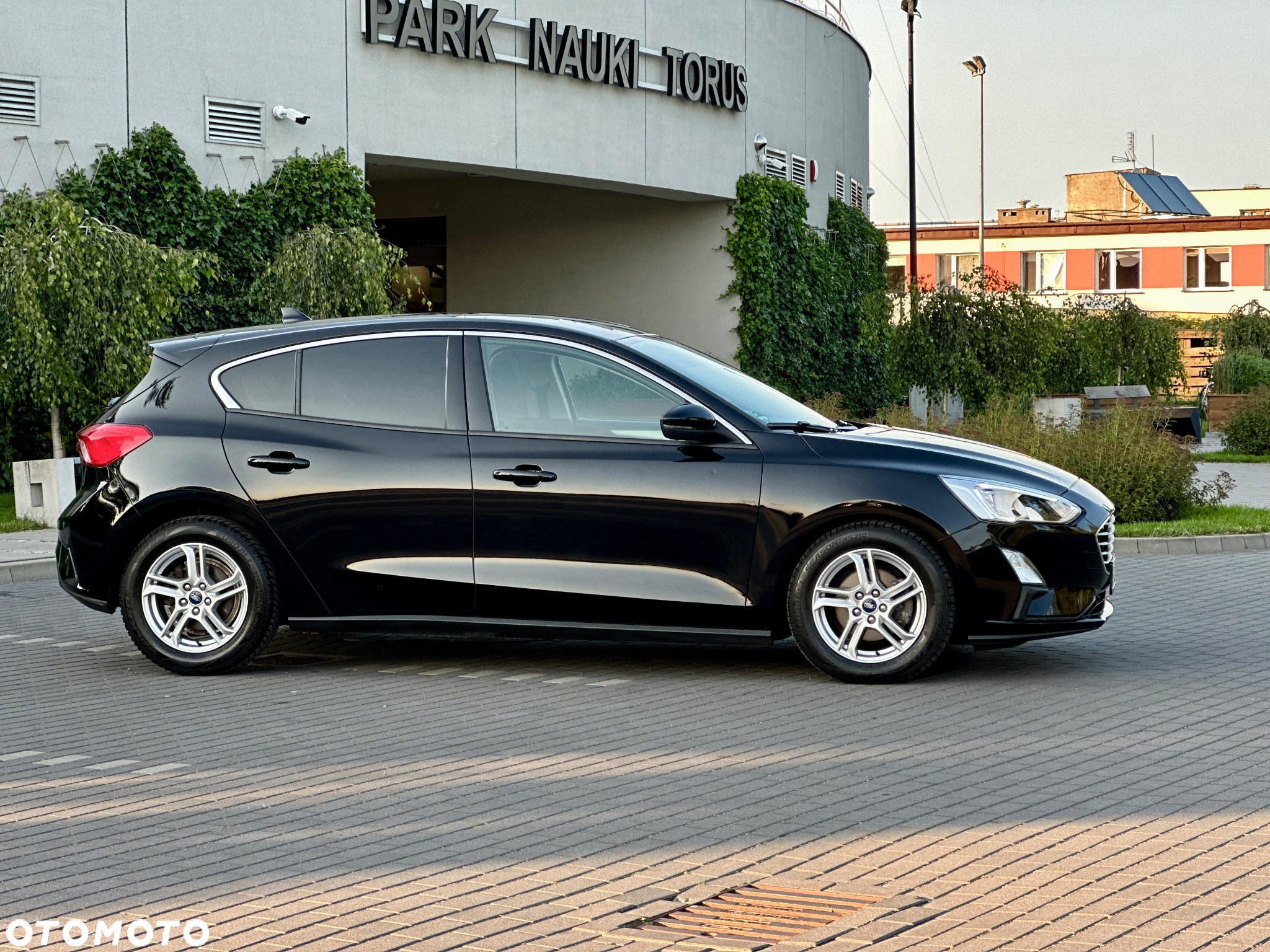 Ford Focus 1.0 EcoBoost Active Business - 14
