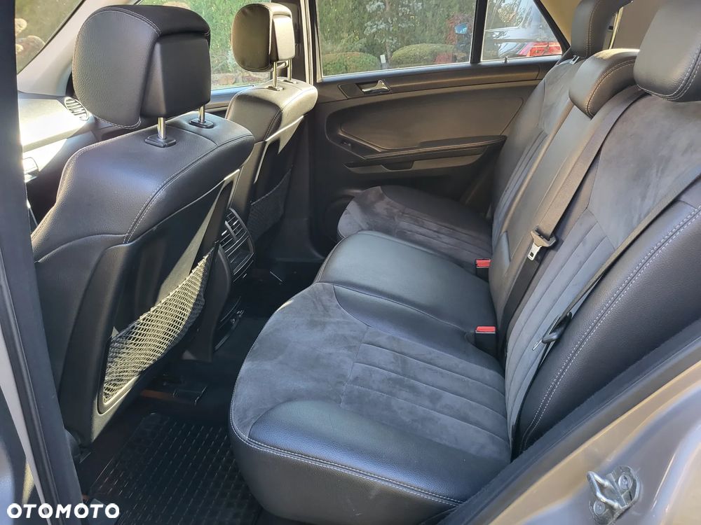 Mercedes-Benz ML - 22