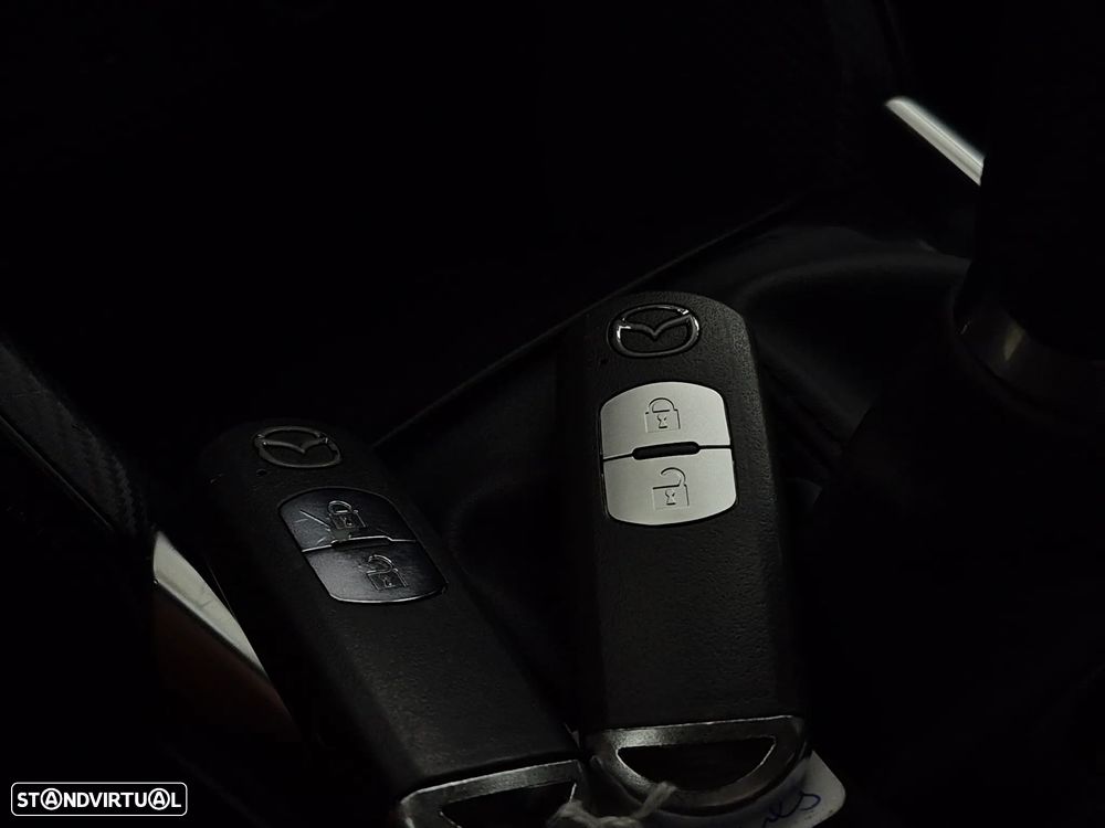 Mazda 2 1.5 e-Skyactiv-G Exclusive-Line Navi - 23